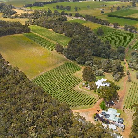 Island Brook Estate Vineyard And Chalets Yelverton Exterior foto