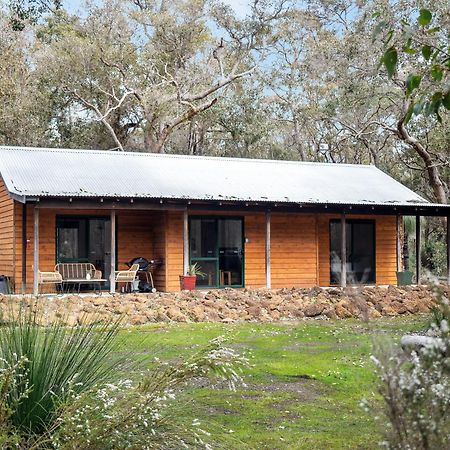 Island Brook Estate Vineyard And Chalets Yelverton Exterior foto