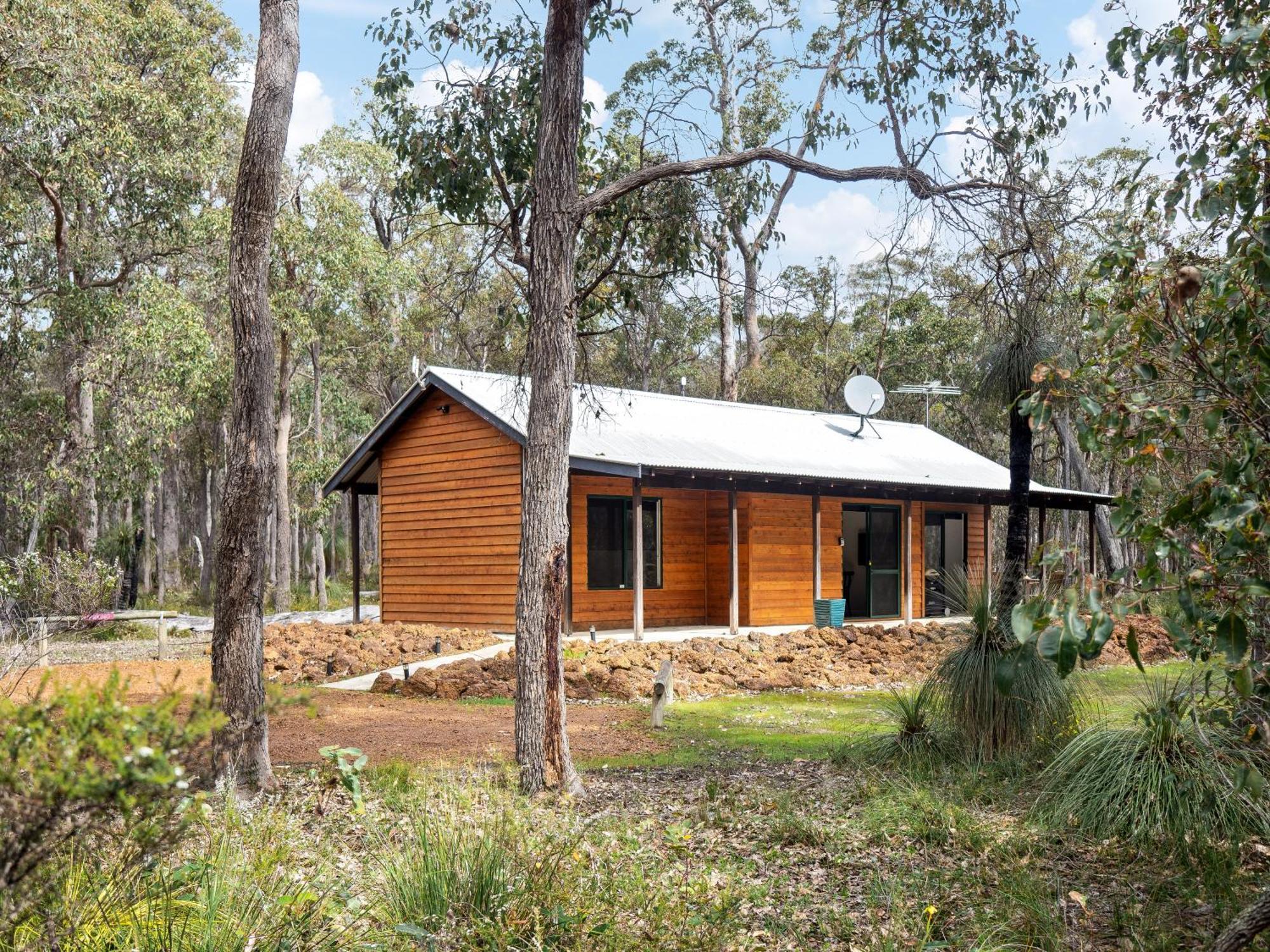 Island Brook Estate Vineyard And Chalets Yelverton Exterior foto